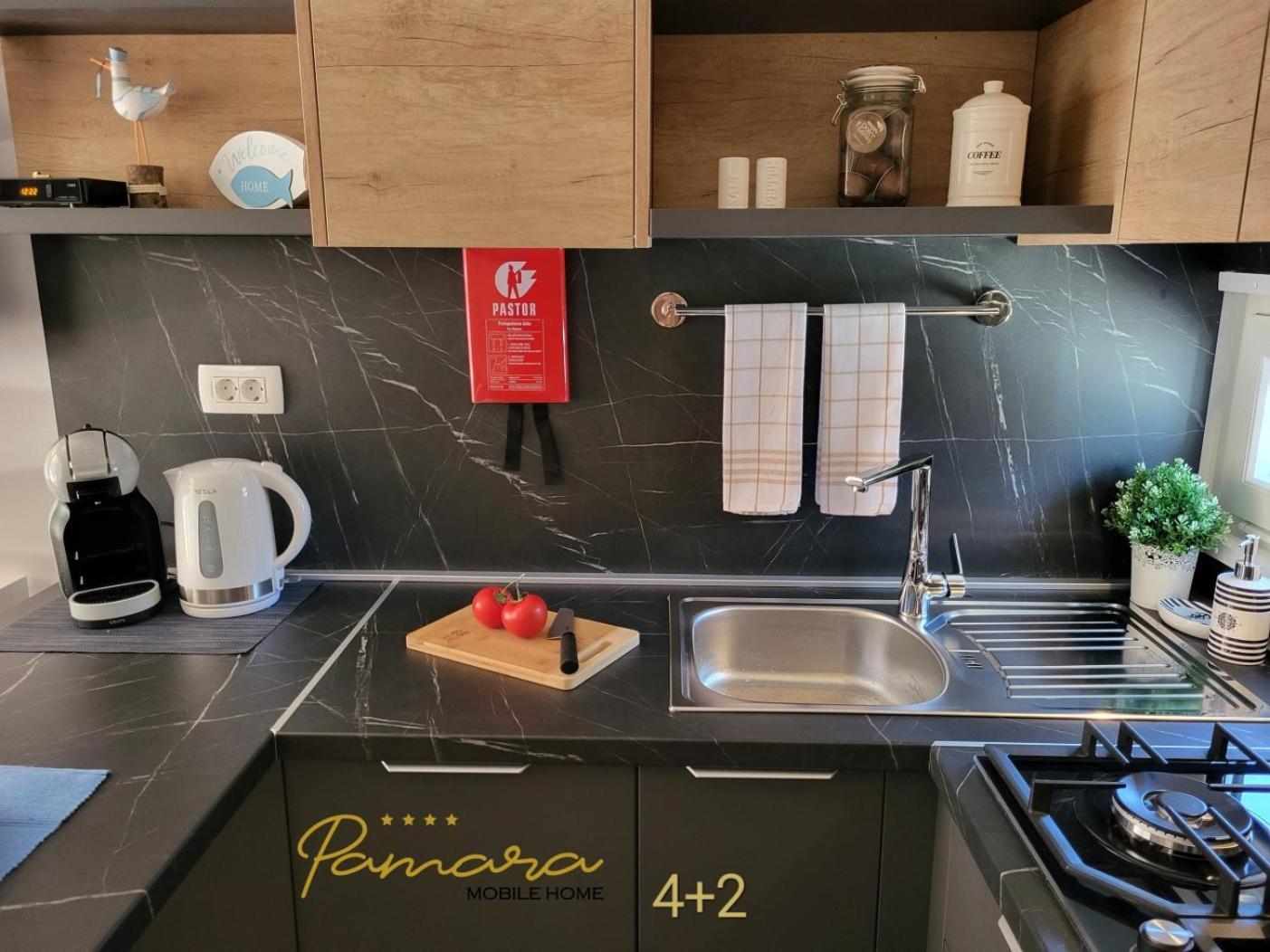 Pamara Mobile Home Biograd Na Moru Dış mekan fotoğraf